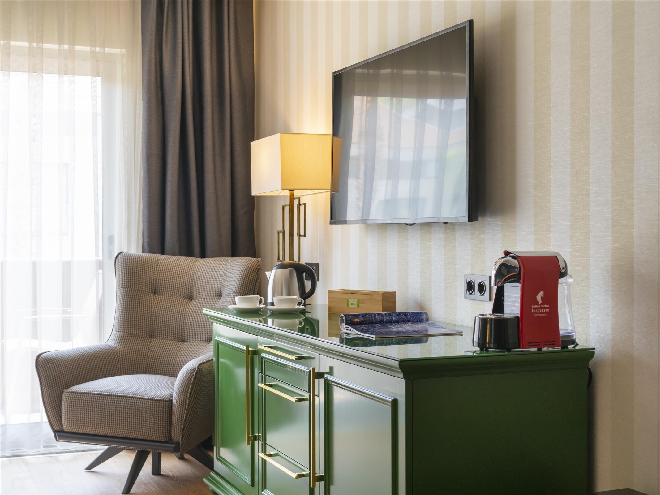 Hotel Marina Bay Goecek Екстериор снимка