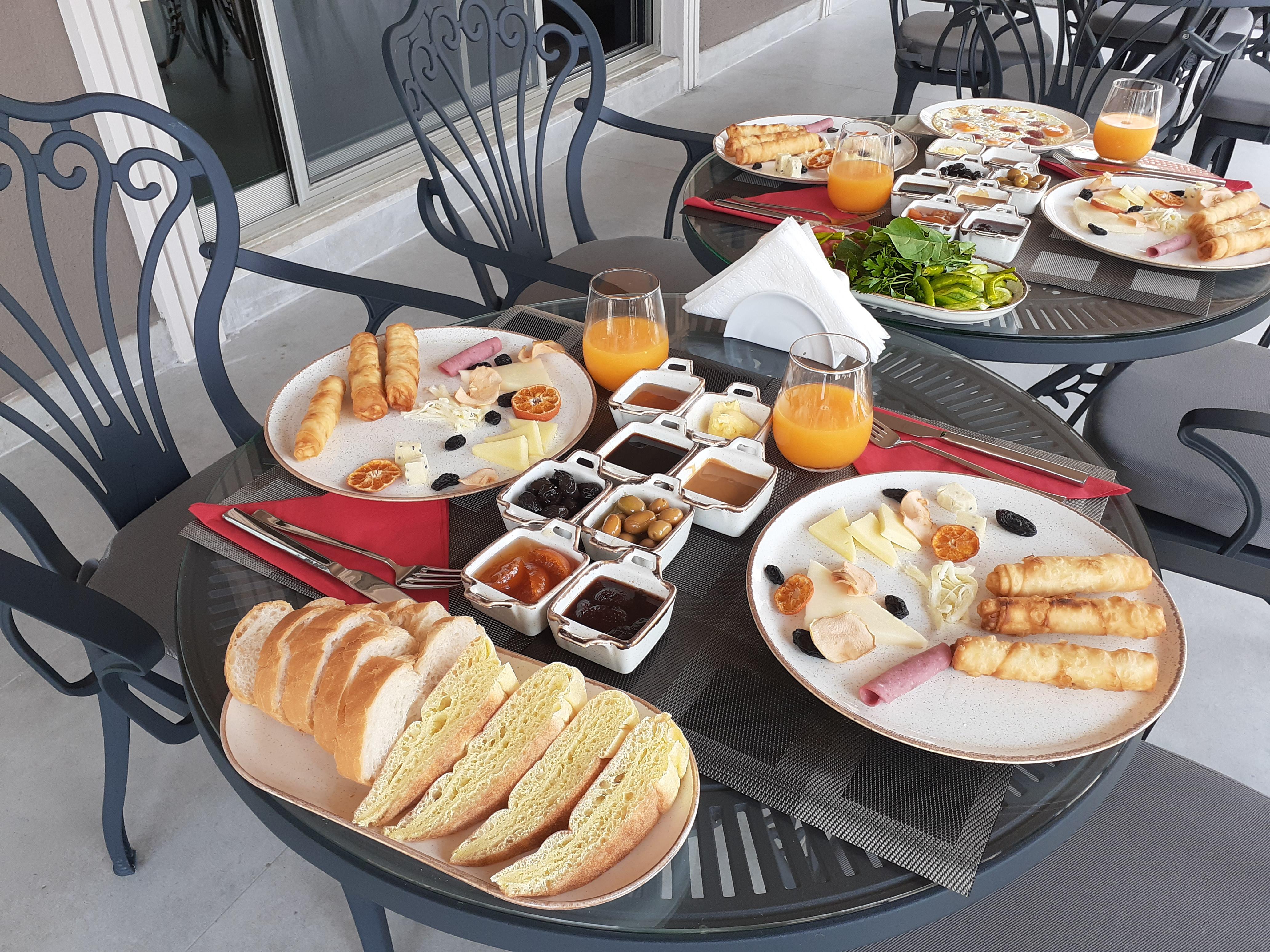 Hotel Marina Bay Goecek Екстериор снимка