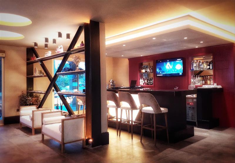 Hotel Marina Bay Goecek Екстериор снимка