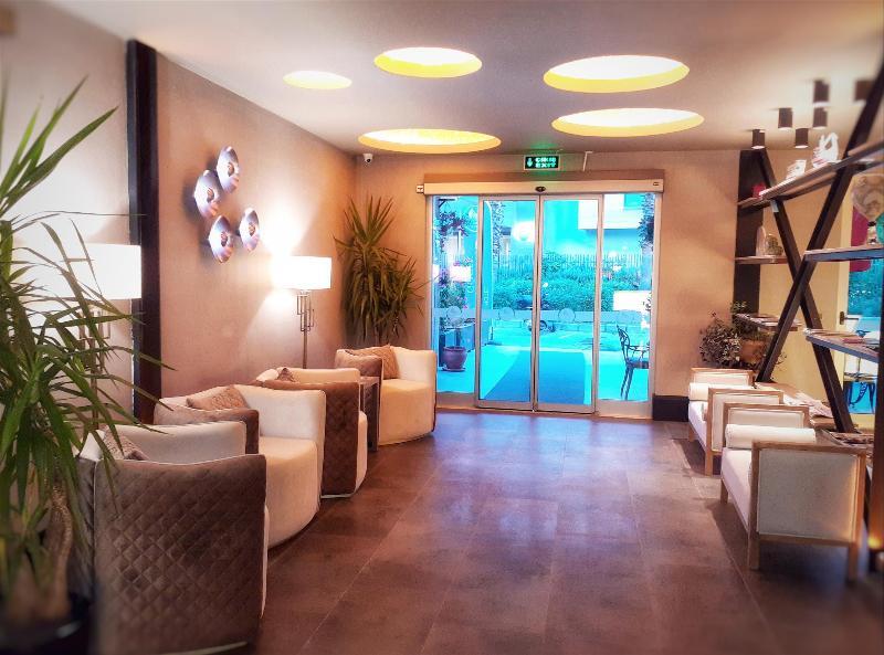 Hotel Marina Bay Goecek Екстериор снимка