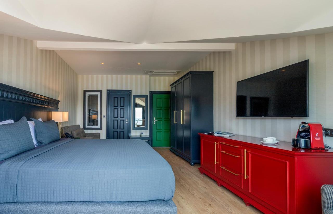 Hotel Marina Bay Goecek Екстериор снимка